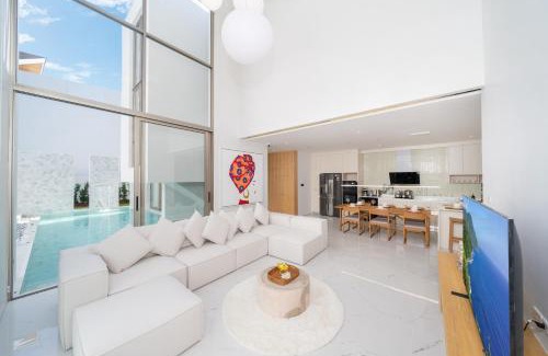 Si Sunthon Villa | Modern Elegance & Tropical Vibe - 4BR Pool Villa in New Build Residence Lux Pride 2 V10