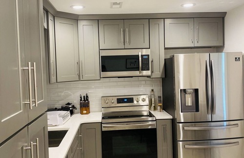 Nashville House | Modern | Elegant | Convenient