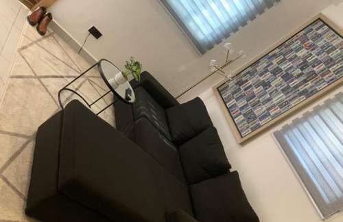 Accra Apartment | Modern Elegant yet Economic One Bedroom Get away Near Airport
