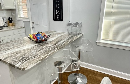 Fairlawn House | ✨Modern Estate✨ DC Row House 3Brd