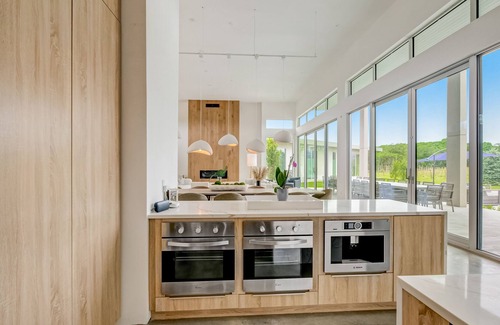Cutchogue House | Modern estate with amazing views, heated pool & EV charger