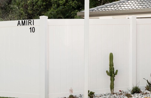 Yaroomba House | Modern Family Living +Nature +Pool +Pets