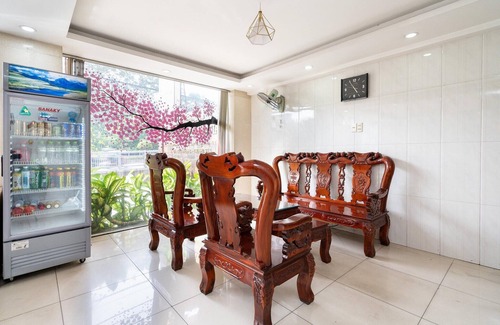 Binh Chanh House | Modern Family Stay at Hoang Hau Hotel, Vietnam
