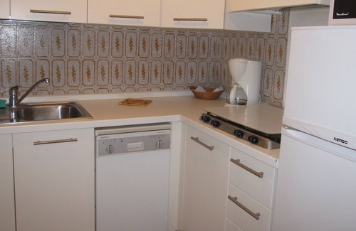 Grado Pineta Apartment | Modern flat with balcony and lift at Grado Pineta