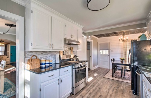 Florence House | Modern Florence Getaway w/Patio & Grill!