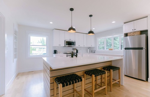 Hazel Dell House | Modern Forest Escape in the Heart of Vancouver