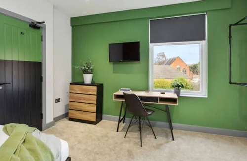 Beeston Apartment | Modern & Fresh Studio Apt