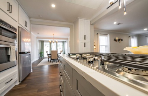 East Memphis House | Modern Fully Reno Home in E-Mem