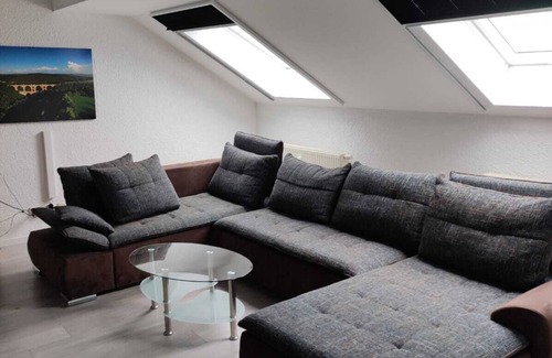 Plauen Apartment | Modern furnished and spacious apartment in Stadtzenrum Plauens