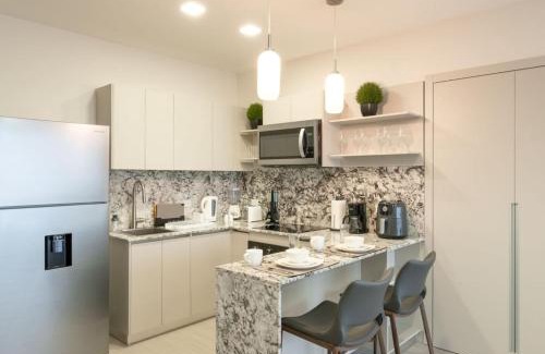 Costa del Este House | Modern Furnished Studio Facing Green Spaces in Panama City