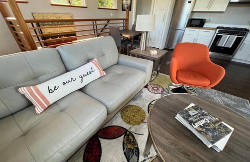 Central District House | Modern gateway to character-rich Madison Valley