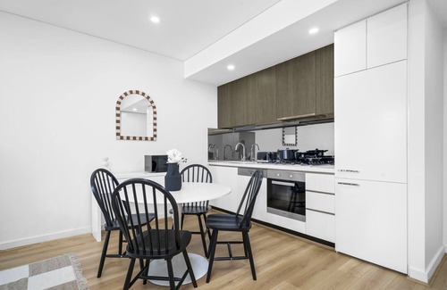 Zetland Apartment | Modern Getaway