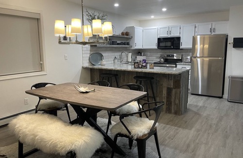 Bozeman Condo | Modern Getaway in Downtown Bozeman! Steps to Main St. and MSU.