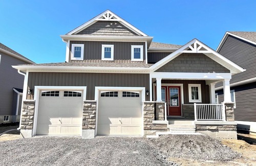 Bracebridge House | Modern getaway in the heart of Muskoka!