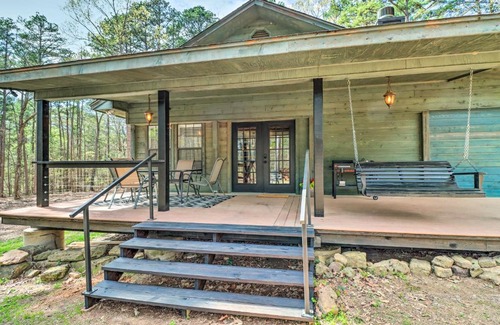 Higden House | Modern Greers Ferry Escape with Deck and Fire Pit