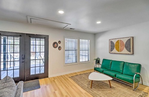Higden House | Modern Greers Ferry Escape with Deck and Fire Pit