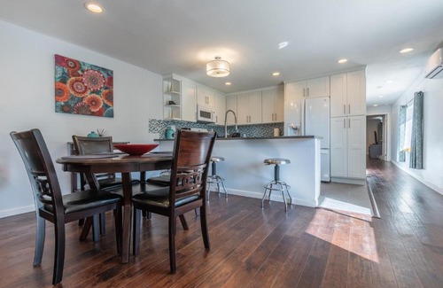 Studio City House | Modern Guest House Nestled in the Hollywood Hills with huge deck and WOW views!