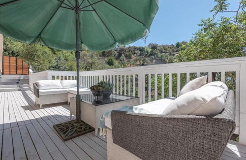 Studio City House | Modern Guest House Nestled in the Hollywood Hills with huge deck and WOW views!