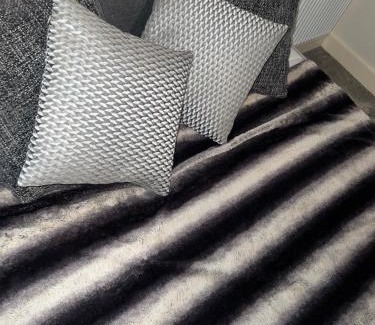 Whittington House | Modern Haven Apartment
