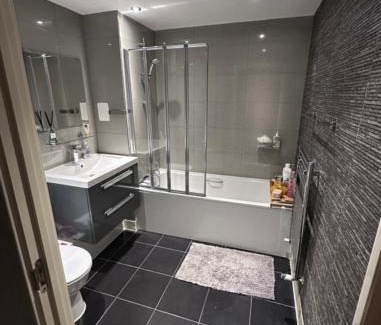 Whittington House | Modern Haven Apartment