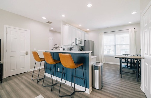 Midtown House | Modern & Hip 2BD Apt in Central Brush Park!