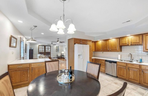 New Richmond Apartment | Modern Historic 3 bdrm 2 bath