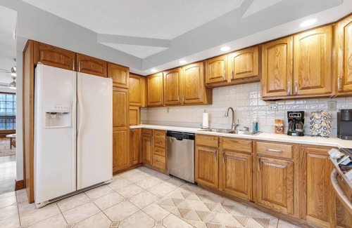 New Richmond Apartment | Modern Historic 3 bdrm 2 bath