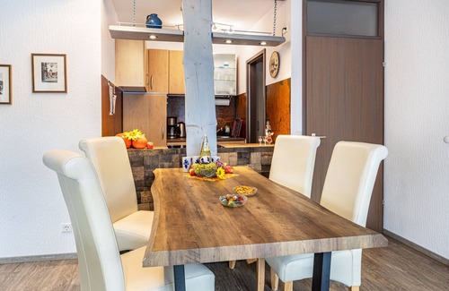 Schoenwald Apartment | Modern Holiday Apartment “Luzia” with Pool, Sauna, Balcony & Wi-Fi