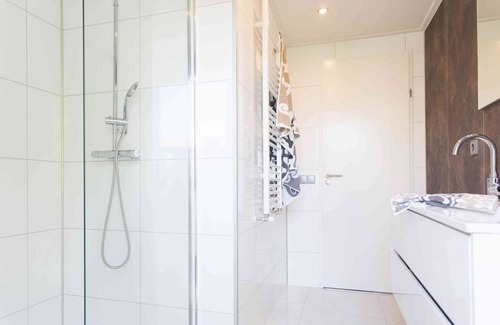 Wijlre House | Modern Holiday Home With Dishwasher, Near Valkenburg