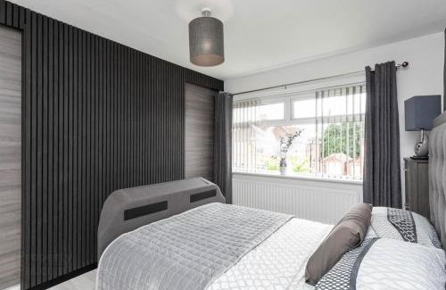Castlereagh House | Modern home 10 mins to Belfast City