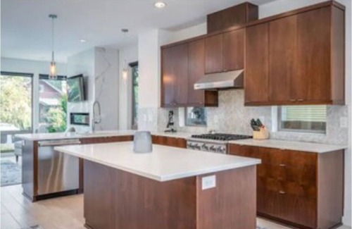 Mississippi District House | Modern home blocks from trendy Mississippi Ave