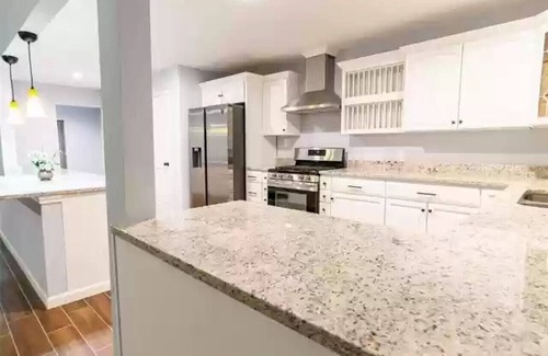 White Rock Hills House | Modern Home close to Downtown and white Rock Lake