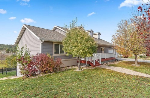 Rapid City House | Modern Home-Garage-Scenic Patio
