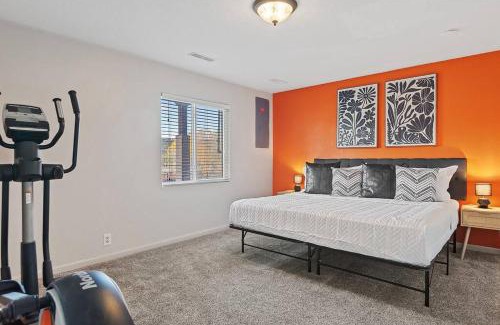 Rapid City House | Modern Home-Garage-Scenic Patio