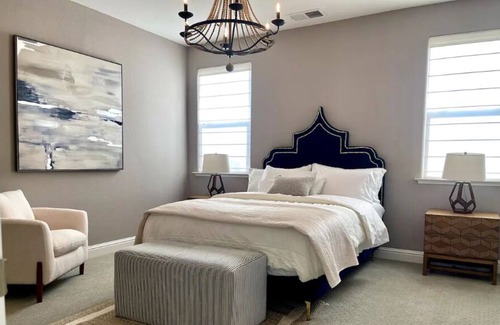 Fresno House | Modern home near hwy99 & Yosemite newly renovated!