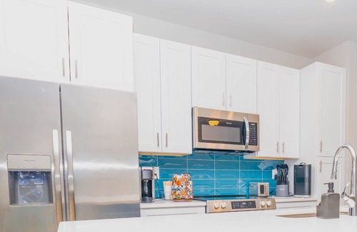 Sheffield Park Hotel | Modern Home near Plaza Midwood