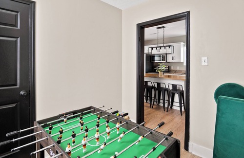 New Albany House | Modern Home w/Hot Tub, Mins from Downtown Louisville