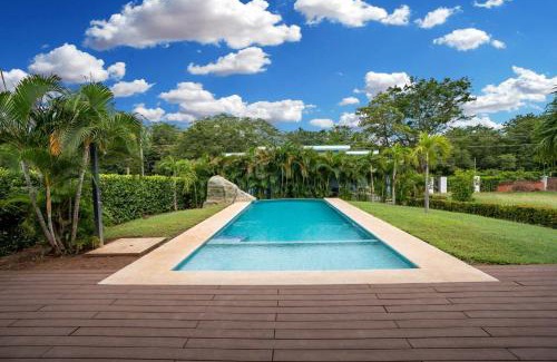 Rio Seco House | Modern Home with Lush Mountain Views and Spectacular Shaded Terrace in Private Gated Community