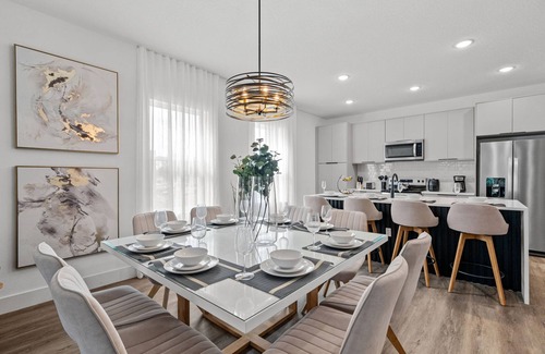 West Kissimmee Villa | Modern Home with Pool, 15 Min from Disney