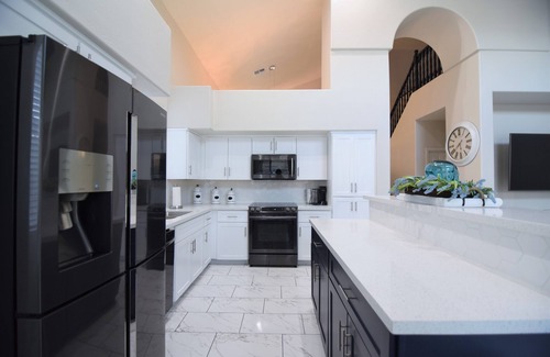 Rovey Farm Estates House | Modern home with pool, Walk to State Farm Stadium! Over 3k sq ft!