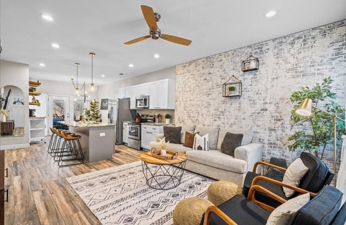 Pittsburgh House | Modern Home with Private Backyard Oasis in the Heart of Atlanta!