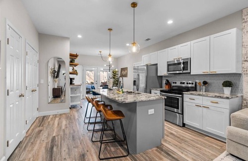 Pittsburgh House | Modern Home with Private Backyard Oasis in the Heart of Atlanta!