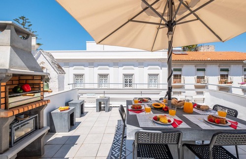 Tavira Ski Chalet | Modern Home with Rooftop in Central Tavira