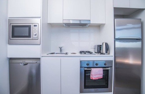 Chatswood CBD Apartment | Modern Hotel Apartment Train Station Access! 1Bed1Bath at Chatswood