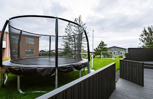 Hafnarfjordur House | Modern house in Reykjavik area, great location to see the Northern Lights