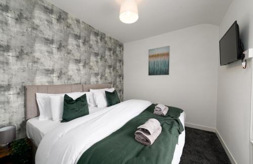 Rhondda Cynon Taff Apartment | Modern House near Washeries Park