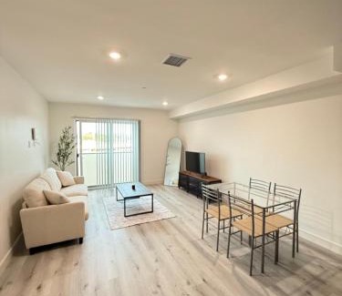 Mar Vista Bed & Breakfast | Modern House Santamonica