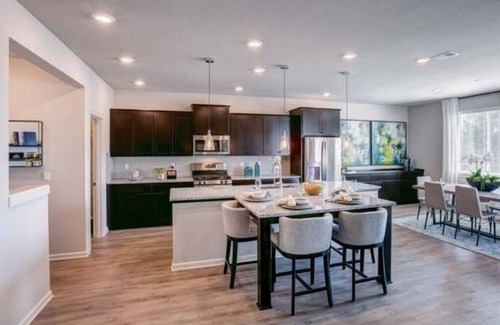 Pleasant Valley House | Modern House w/a Kiddies Park Nearby