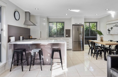 Mount Gambier House | Modern house walking distance to city centre