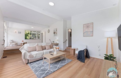Telopea House | Modern House with Spacious Backyard in Telopea